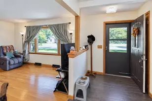 3616 S Glenwood Dr, Beloit, WI 53511 - Photo 4