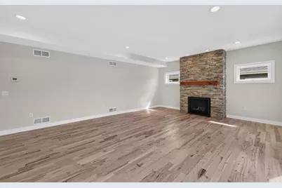1120 N Division Street, Waunakee, WI 53597 - Photo 12