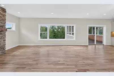 1120 N Division Street, Waunakee, WI 53597 - Photo 10