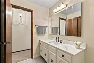 5302 Comanche Way, Madison, WI 53704 - Photo 32