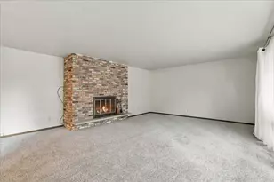 5302 Comanche Way, Madison, WI 53704 - Photo 4