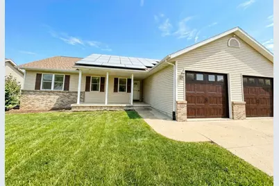 332 Sandridge Trail, Sun Prairie, WI 53590 - Photo 1
