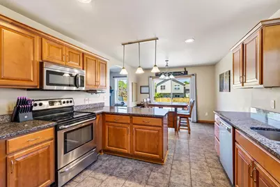 332 Sandridge Trail, Sun Prairie, WI 53590 - Photo 14