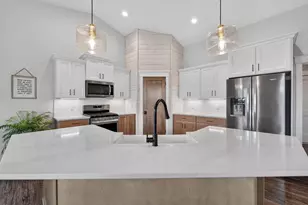 29 S Windmill Ridge Rd, Janesville, WI 53536 - Photo 12