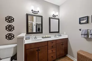 8201 Saddle Stone Ln, Madison, WI 53719 - Photo 32