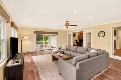 1542 Comanche Glen, Madison, WI 53704 - Photo 10