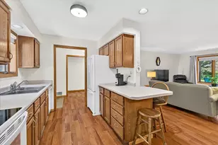 726 Saukdale Way, Madison, WI 53717 - Photo 10