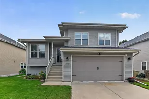 4109 Vidon Dr, Madison, WI 53704 - Photo 2