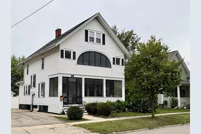 622 Grant Street, Fort Atkinson, WI 53538 - Photo 2