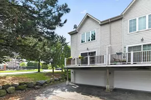 5529 Caddis Bend, Fitchburg, WI 53711 - Photo 4