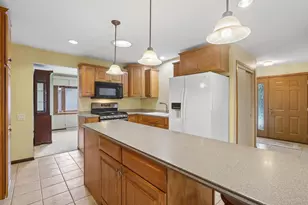 121 Winston Way, Waunakee, WI 53597 - Photo 16
