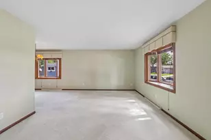121 Winston Way, Waunakee, WI 53597 - Photo 8