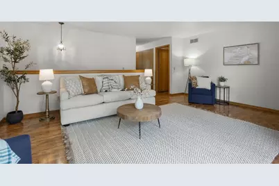 6 Lynbrook Circle, Madison, WI 53719 - Photo 4