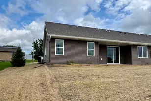 212 Danielle Dr, Randolph, WI 53956 - Photo 40
