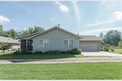 262 E Front Street, Markesan, WI 53946 - Photo 4