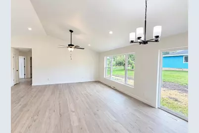 312 Village Lane, Ripon, WI 54971 - Photo 10