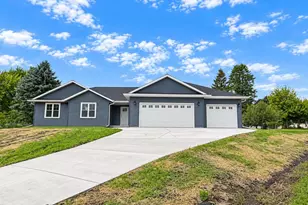 312 Village Ln, Ripon, WI 54971 - Photo 38
