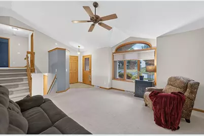 5904 Red Oak Trail, Mcfarland, WI 53558 - Photo 6