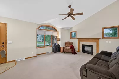 5904 Red Oak Trail, Mcfarland, WI 53558 - Photo 4