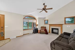 5904 Red Oak Trail, Mcfarland, WI 53558 - Photo 4
