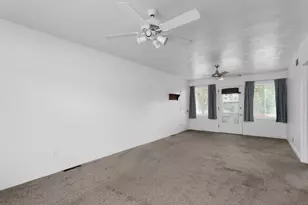 478 N Arch St, Janesville, WI 53548 - Photo 8