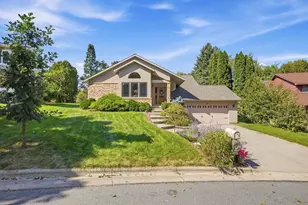 10 Apple Hill Cir, Madison, WI 53717 - Photo 6