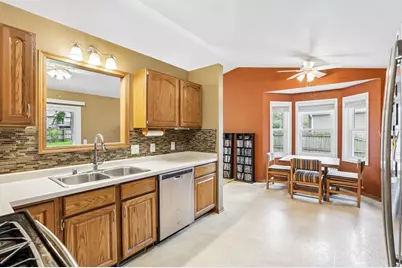 280 Kierstead Lane, Oregon, WI 53575 - Photo 6