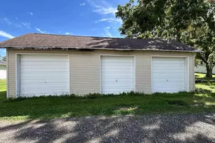 211 Glendale Ave, Tomah, WI 54660 - Photo 4