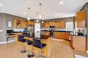 1308 Hanover Ct, Waunakee, WI 53597 - Photo 14