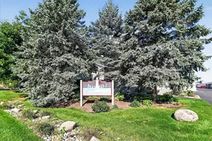 5387 Mariner's Cove Dr, Madison, WI 53704 - Photo 44