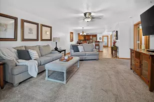 5387 Mariner's Cove Dr, Madison, WI 53704 - Photo 22