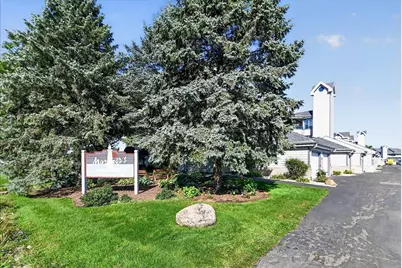 5387 Mariners Cove Drive #312, Madison, WI 53704 - Photo 12