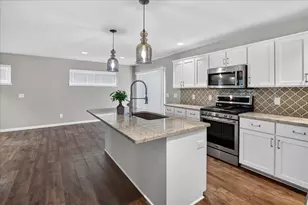 235 Blooming Leaf Wy, Madison, WI 53593 - Photo 22