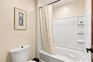 9077 Bentley Green, Verona, WI 53593 - Photo 36