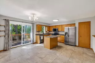 6209 Adobe Way, Madison, WI 53719 - Photo 4