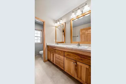 1333 Waldorf Boulevard, Madison, WI 53719 - Photo 22