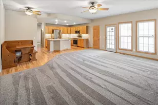 1333 Waldorf Blvd, Madison, WI 53719 - Photo 8