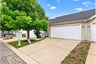 1610 Waldorf Boulevard, Madison, WI 53719 - Photo 30