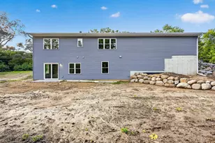 2422 E Hill Dr, Fitchburg, WI 53711 - Photo 40