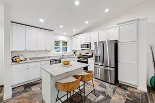 2422 E Hill Dr, Fitchburg, WI 53711 - Photo 8