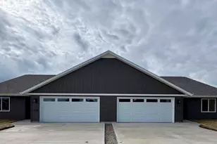 214 Danielle Dr, Randolph, WI 53956 - Photo 2