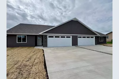 214 Danielle Drive, Randolph, WI 53956 - Photo 4