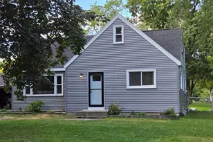 11904 W Oakwood Dr, Franklin, WI 53132 - Photo 1
