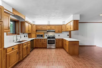 5009 Cottage Grove Road, Madison, WI 53716 - Photo 22
