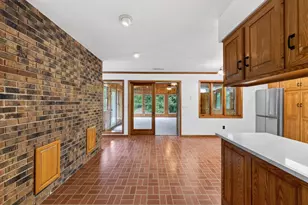 5009 Cottage Grove Rd, Madison, WI 53716 - Photo 14