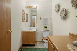 1328 Carpenter St, Madison, WI 53704 - Photo 16