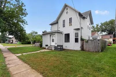 1123 Portland Avenue, Beloit, WI 53511 - Photo 2