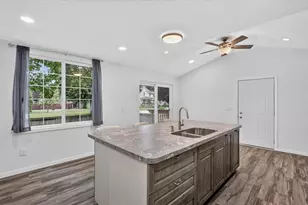 1123 Portland Ave, Beloit, WI 53511 - Photo 12