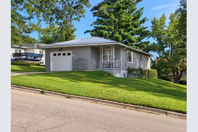 712 10th Avenue, New Glarus, WI 53574 - Photo 2