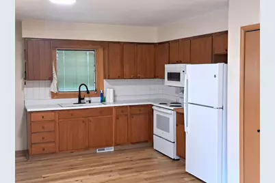 712 10th Avenue, New Glarus, WI 53574 - Photo 6